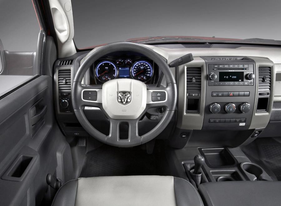  Dodge Ram 4500 ST Chassis Cab 2009 года  (фото 2 из 3)